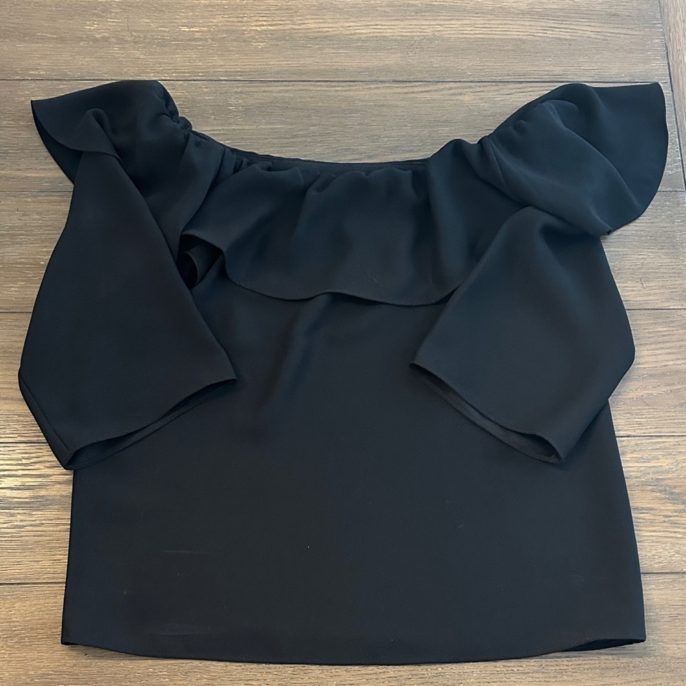 Banana Republic Black Off-Shoulder Blouse Size‎ S